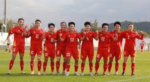 霍姆格伦：冲突已过专注当下，三分全中感恩团队